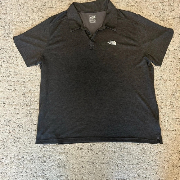 North Face XXL men’s  polo in perfect newer condition worn a handful of times - Picture 5 of 5
